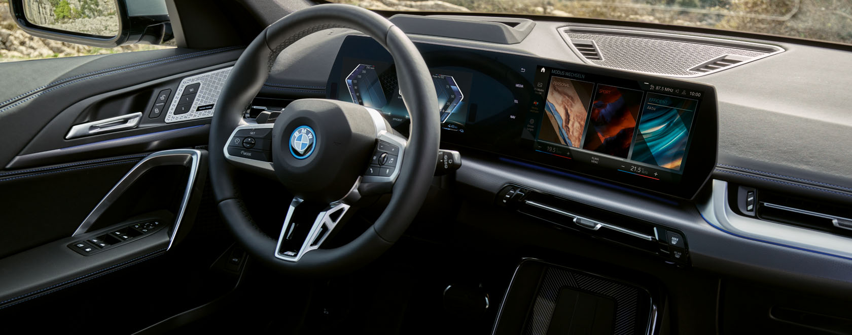 SYSTEMY WSPOMAGAJĄCE KIEROWCĘ I DYNAMIKA JAZDY NOWEGO BMW X1.